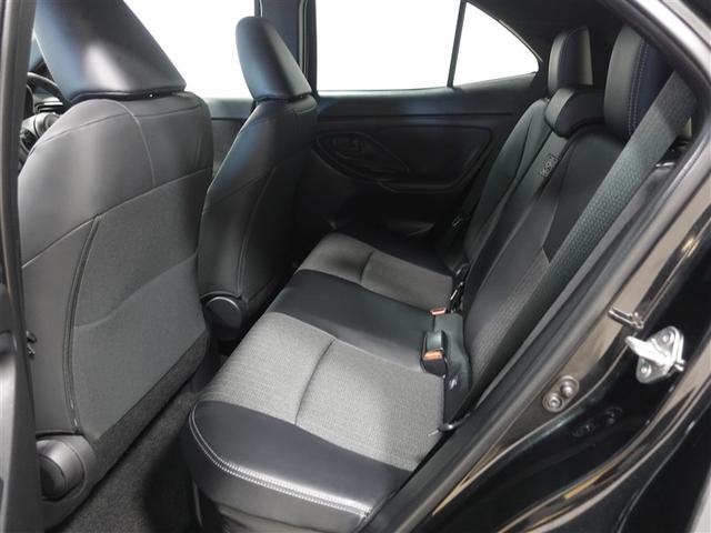 ヤリスクロス ハイブリッドＺ　ミュージックプレイヤー接続可　バックカメラ　衝突被害軽減システム　ＥＴＣ　ＬＥＤヘッドランプ　ワンオーナー　記録簿（7枚目）