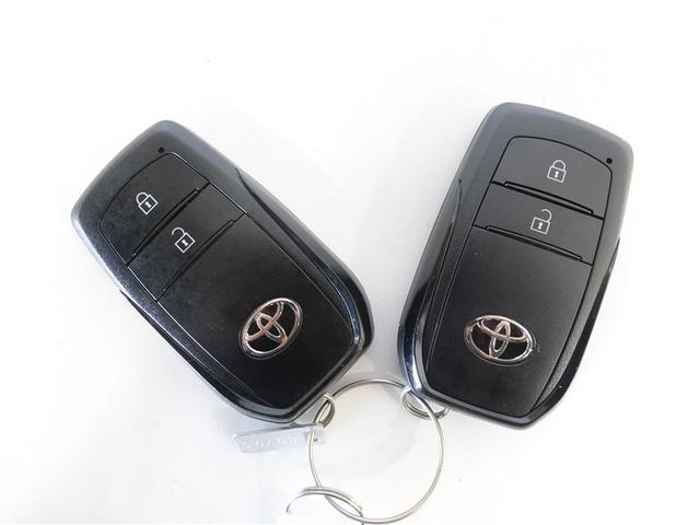 ヤリスクロス ハイブリッドＺ　ミュージックプレイヤー接続可　バックカメラ　衝突被害軽減システム　ＥＴＣ　ＬＥＤヘッドランプ　ワンオーナー　記録簿（18枚目）