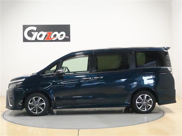 ヴォクシー ＺＳ　煌ＩＩＩ　フルセグ　メモリーナビ　ＤＶＤ再生　ミュージックプレイヤー接続可　バックカメラ　衝突被害軽減システム　ＥＴＣ　ドラレコ　両側電動スライド　ＬＥＤヘッドランプ　ウオークスルー　乗車定員７人　３列シート（3枚目）