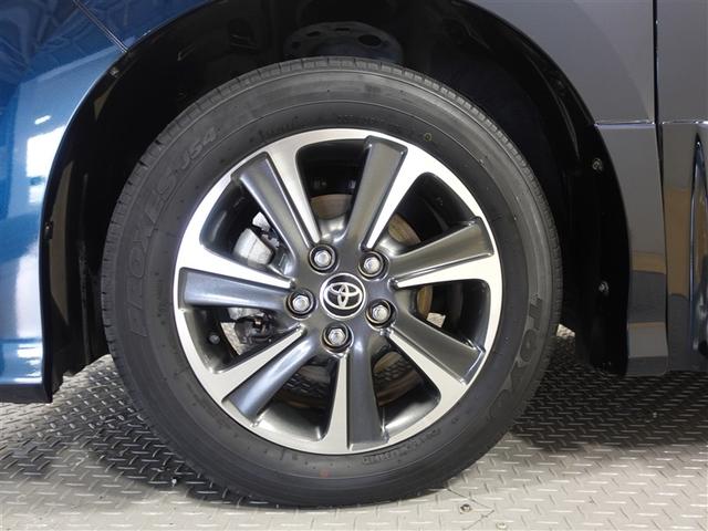 ヴォクシー ＺＳ　煌ＩＩＩ　フルセグ　メモリーナビ　ＤＶＤ再生　ミュージックプレイヤー接続可　バックカメラ　衝突被害軽減システム　ＥＴＣ　ドラレコ　両側電動スライド　ＬＥＤヘッドランプ　ウオークスルー　乗車定員７人　３列シート（9枚目）