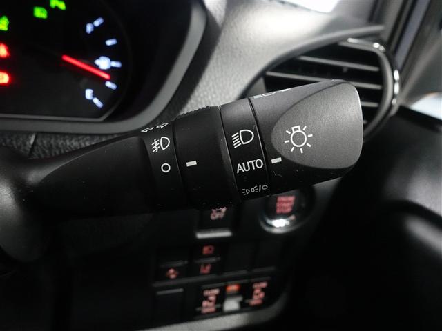 ヴォクシー ＺＳ　煌ＩＩＩ　フルセグ　メモリーナビ　ＤＶＤ再生　ミュージックプレイヤー接続可　バックカメラ　衝突被害軽減システム　ＥＴＣ　ドラレコ　両側電動スライド　ＬＥＤヘッドランプ　ウオークスルー　乗車定員７人　３列シート（26枚目）