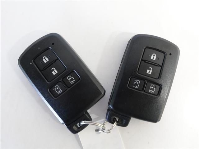 シエンタ Ｇ　クエロ　フルセグ　メモリーナビ　ＤＶＤ再生　ミュージックプレイヤー接続可　衝突被害軽減システム　ＥＴＣ　両側電動スライド　ＬＥＤヘッドランプ　ウオークスルー　乗車定員７人　３列シート　ワンオーナー　記録簿（18枚目）