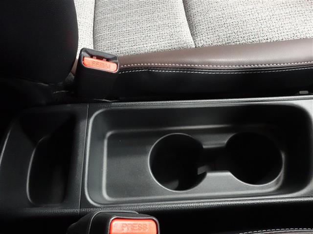 ヤリスクロス ハイブリッドZ フルセグ メモリーナビ ミュージックプレイヤー接続可 バックカメラ 衝突被害軽減システム ETC ドラレコ LEDヘッドランプ ワンオーナー 記録簿(28枚目)