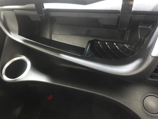 シエンタ Ｇ　セーフティーエディション　フルセグ　メモリーナビ　ＤＶＤ再生　ミュージックプレイヤー接続可　バックカメラ　衝突被害軽減システム　ＥＴＣ　ドラレコ　両側電動スライド　ＬＥＤヘッドランプ　ウオークスルー　乗車定員７人　３列シート（28枚目）