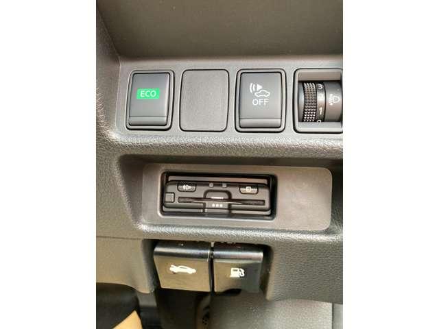 エクストレイル ２．０　２０Ｘｉ　ハイブリッド　エクストリーマーＸ　４ＷＤ（11枚目）