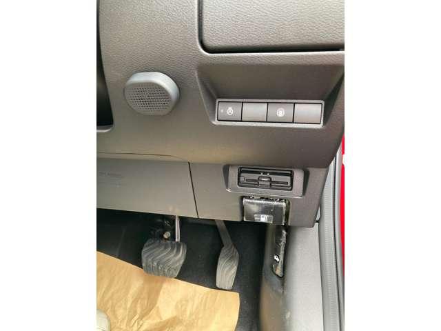 ノート １．２　ＡＵＴＥＣＨ　ＦＯＵＲ　４ＷＤ　純正ナビ　前後ドラレコ　ＥＴＣ　モーター４ＷＤ（9枚目）