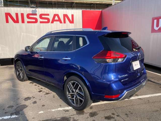 エクストレイル ２．０　ＡＵＴＥＣＨ　ｉパッケージ　２列車　４ＷＤ　純正ナビ　運転席パワーシート（2枚目）