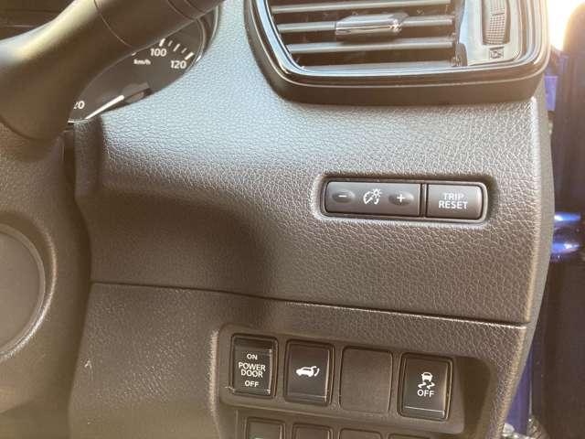 エクストレイル ２．０　ＡＵＴＥＣＨ　ｉパッケージ　２列車　４ＷＤ　純正ナビ　運転席パワーシート（10枚目）