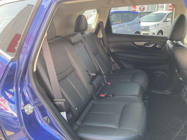 エクストレイル ２．０　ＡＵＴＥＣＨ　ｉパッケージ　２列車　４ＷＤ　純正ナビ　運転席パワーシート（16枚目）