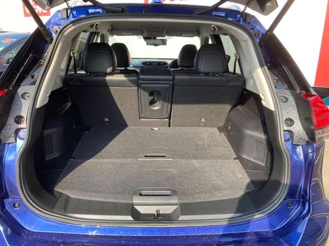 エクストレイル ２．０　ＡＵＴＥＣＨ　ｉパッケージ　２列車　４ＷＤ　純正ナビ　運転席パワーシート（20枚目）