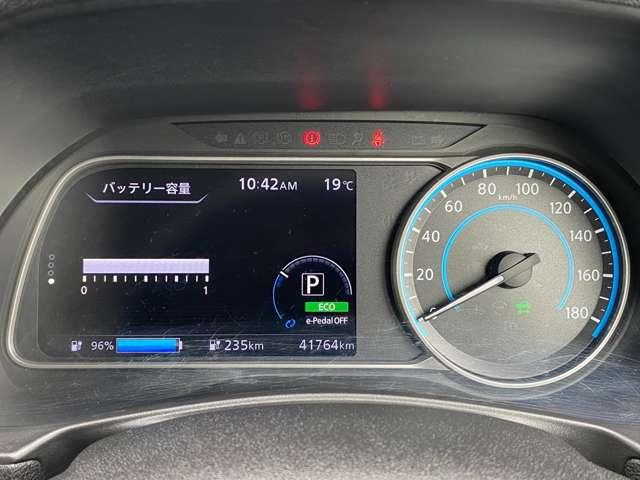 日産 リーフ