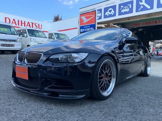 Ｍ３クーペ・ＢＢＳ１９インチ・社外車高調・社外マフラー・６Ｆ　左ハンドル・社外カーボンフロントスポイラー・リヤスポイラー・リヤアンダーディフューザー・ＥＴＣ・後期テール・ユピテルレーダー(7枚目)