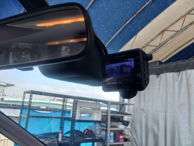 セレナ ハイウェイスター　Ｖセレクション＋セーフティ　ＳＨＶ（13枚目）