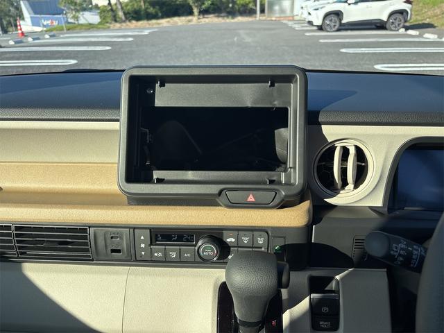 N-BOX ベースグレード スマートキー/オートライト/LEDヘッドライト/シートヒーター/左側パワースライドドア/クルーズコントロール/安全装備付き(10枚目)