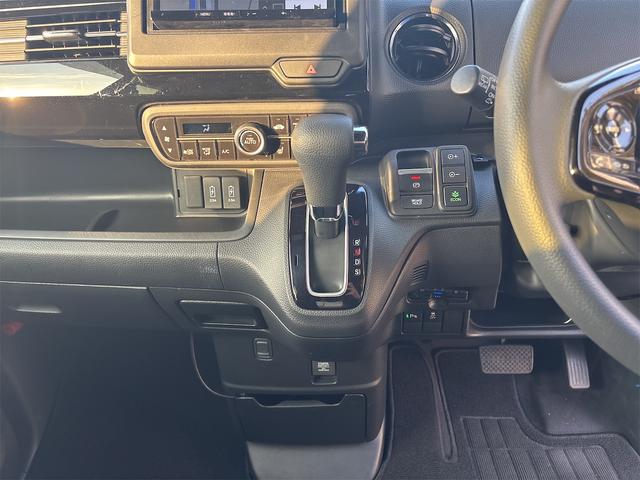 Ｎ－ＢＯＸカスタム Ｌ　社外ナビ・ＴＶ／バックカメラ／スマートキー／オートライト／ＬＥＤヘッドライト／シートヒーター／ＥＴＣ／左側パワースライドドア／安全装備付き（11枚目）