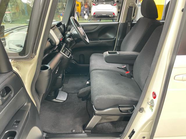 N-BOX G・Lパッケージ /車検2年整備付/純正8インチナビ/Bluetooth/DTV/DVD/バックカメラ/ETC/HIDオートライト/両側パワースライド/プラズマクラスター搭載オートエアコン/スマートキー/禁煙車(49枚目)
