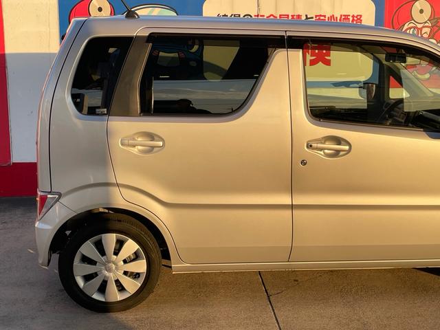 ワゴンＲ ハイブリッドＦＸ　レーダーブレーキサポート／車検２年整備付／走行２．７万ｋｍ／オートライト／スマートキー／ヘッドアップディスプレイ／シートヒーター／電動ミラー／ＥＴＣ／（14枚目）