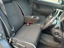 フロントシートの状態は大きな汚れやスレ、破れなどなくキレイな状態です。壊れてる状態が多いアームレストも大丈夫です!