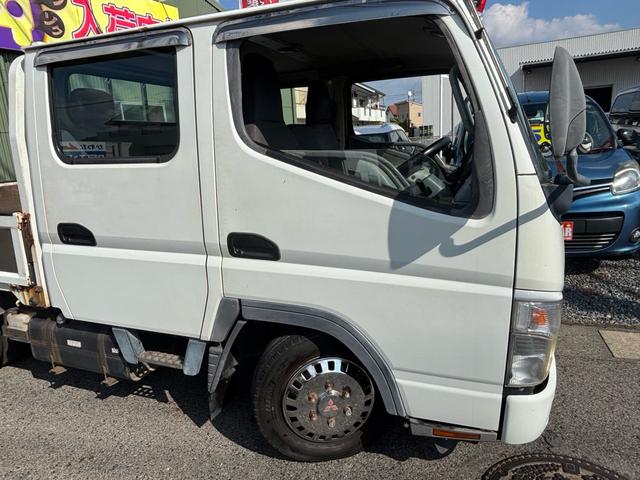 キャンターガッツ Ｗキャブロング全低床ＳＡ　ターボ／６人乗り／５ＭＴ／ユーザー買取車／（6枚目）