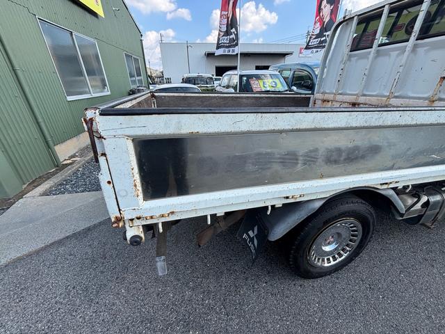 キャンターガッツ Ｗキャブロング全低床ＳＡ　ターボ／６人乗り／５ＭＴ／ユーザー買取車／（37枚目）