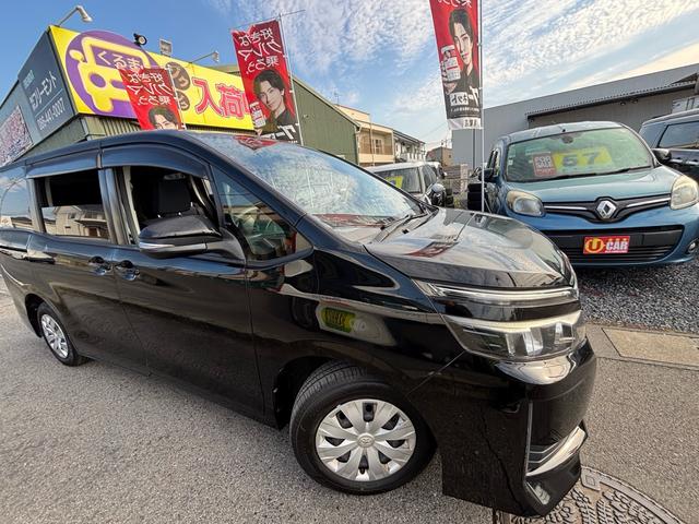 ヴォクシー Ｘ　７人乗り／アルパイン１０インチナビ／バックカメラ／Ｂｌｕｅｔｏｏｔｈ／アルパインフリップダウンモニター／片側パワースライドドア／スマートスペアキー／ＬＥＤヘッドライト（6枚目）