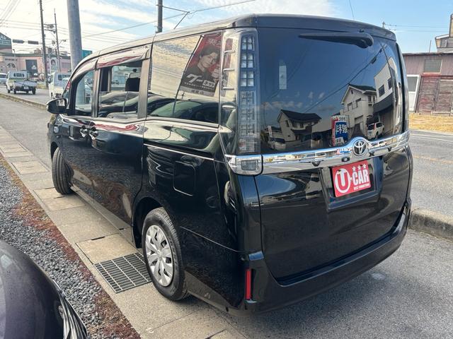 ヴォクシー Ｘ　７人乗り／アルパイン１０インチナビ／バックカメラ／Ｂｌｕｅｔｏｏｔｈ／アルパインフリップダウンモニター／片側パワースライドドア／スマートスペアキー／ＬＥＤヘッドライト（9枚目）