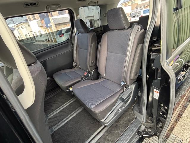 ヴォクシー Ｘ　７人乗り／アルパイン１０インチナビ／バックカメラ／Ｂｌｕｅｔｏｏｔｈ／アルパインフリップダウンモニター／片側パワースライドドア／スマートスペアキー／ＬＥＤヘッドライト（16枚目）