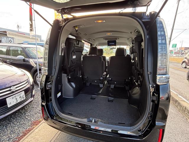 ヴォクシー Ｘ　７人乗り／アルパイン１０インチナビ／バックカメラ／Ｂｌｕｅｔｏｏｔｈ／アルパインフリップダウンモニター／片側パワースライドドア／スマートスペアキー／ＬＥＤヘッドライト（19枚目）
