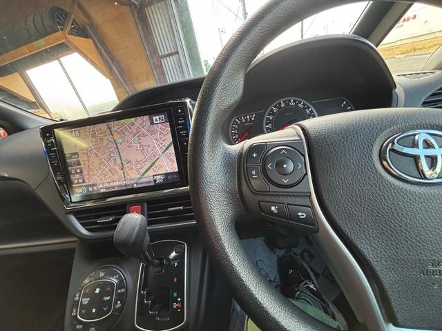 ヴォクシー Ｘ　７人乗り／アルパイン１０インチナビ／バックカメラ／Ｂｌｕｅｔｏｏｔｈ／アルパインフリップダウンモニター／片側パワースライドドア／スマートスペアキー／ＬＥＤヘッドライト（22枚目）