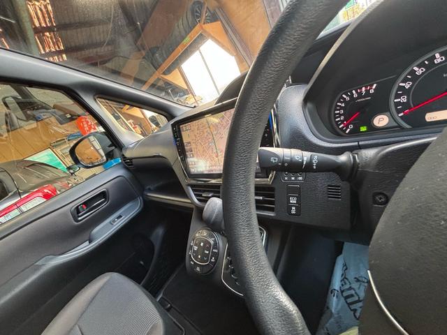 ヴォクシー Ｘ　７人乗り／アルパイン１０インチナビ／バックカメラ／Ｂｌｕｅｔｏｏｔｈ／アルパインフリップダウンモニター／片側パワースライドドア／スマートスペアキー／ＬＥＤヘッドライト（23枚目）