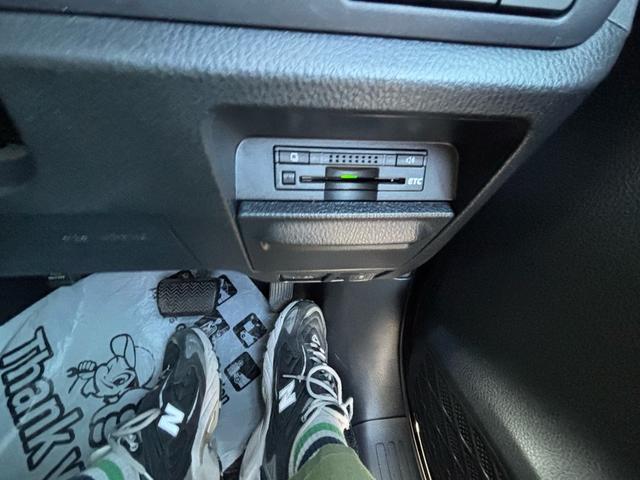 ヴォクシー Ｘ　７人乗り／アルパイン１０インチナビ／バックカメラ／Ｂｌｕｅｔｏｏｔｈ／アルパインフリップダウンモニター／片側パワースライドドア／スマートスペアキー／ＬＥＤヘッドライト（32枚目）