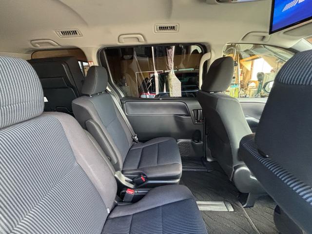 ヴォクシー Ｘ　７人乗り／アルパイン１０インチナビ／バックカメラ／Ｂｌｕｅｔｏｏｔｈ／アルパインフリップダウンモニター／片側パワースライドドア／スマートスペアキー／ＬＥＤヘッドライト（39枚目）