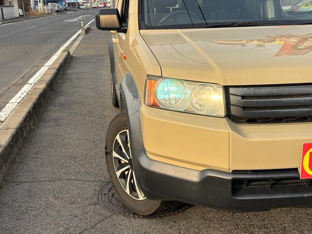 クロスロード １８Ｌ　Ｘパッケージ　サンドベージュ色替全塗装済／７人乗／純正ナビ／バックカメラ／キーレス／ＥＴＣ（4枚目）