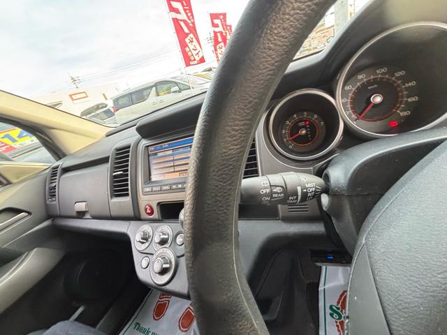 クロスロード １８Ｌ　Ｘパッケージ　サンドベージュ色替全塗装済／７人乗／純正ナビ／バックカメラ／キーレス／ＥＴＣ（28枚目）