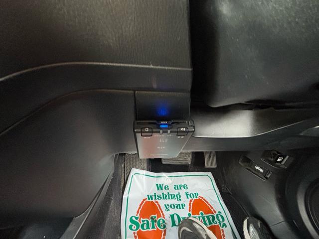 クロスロード １８Ｌ　Ｘパッケージ　サンドベージュ色替全塗装済／７人乗／純正ナビ／バックカメラ／キーレス／ＥＴＣ（34枚目）