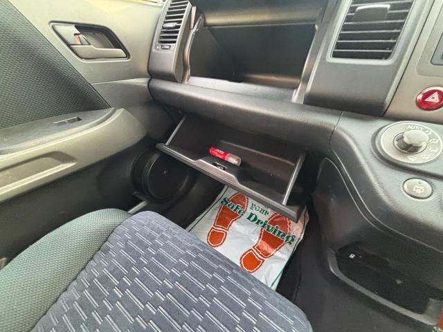 クロスロード １８Ｌ　Ｘパッケージ　サンドベージュ色替全塗装済／７人乗／純正ナビ／バックカメラ／キーレス／ＥＴＣ（36枚目）