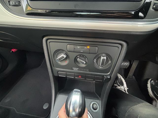 ザ・ビートル デザイン　純正ナビ／キーレス／スペアキー（30枚目）