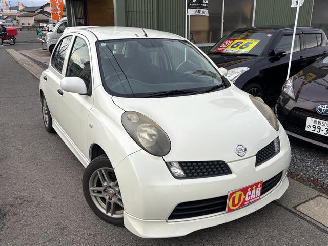 マーチ １２ＳＲ　５ＭＴ／社外ＣＤオーディオ／ユーザー買取車／オーテックタワーバー／ＥＴＣ（4枚目）