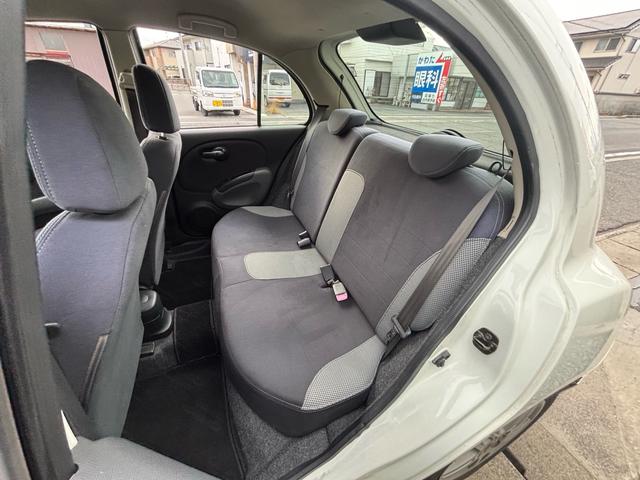 マーチ １２ＳＲ　５ＭＴ／社外ＣＤオーディオ／ユーザー買取車／オーテックタワーバー／ＥＴＣ（12枚目）