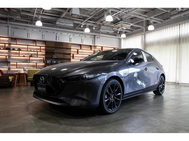 ＭＡＺＤＡ３ファストバック ２０Ｓ　レトロスポーツエディション　登録済未使用車　特別仕様車　禁煙車　３６０°ビューモニター　ＢＯＳＥサウンドシステム　クルーズコントロール　メーカー新車保証継承　純正アルミ（5枚目）