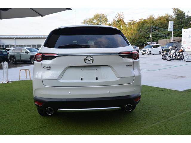 ＣＸ－８ ＸＤ　エクスクルーシブモード　ＡＷＤ／前後ドライブレコーダー／後席モニター／３６０°ビューモニター／アルミホイールブラック塗装／新品１９インチタイヤ装着／中古車保証２年付き／柿本改マフラー／クルーズコントロール／シートヒーター（6枚目）