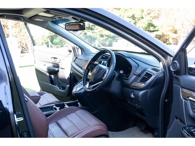 CR-Vハイブリッド EX・マスターピース 純正ナビ フルセグ バックカメラ パワーバックドア ETC2.0 クルーズコントロール パドルシフト 電動パーキング サンルーフ パワーシート シートヒーター(6枚目)