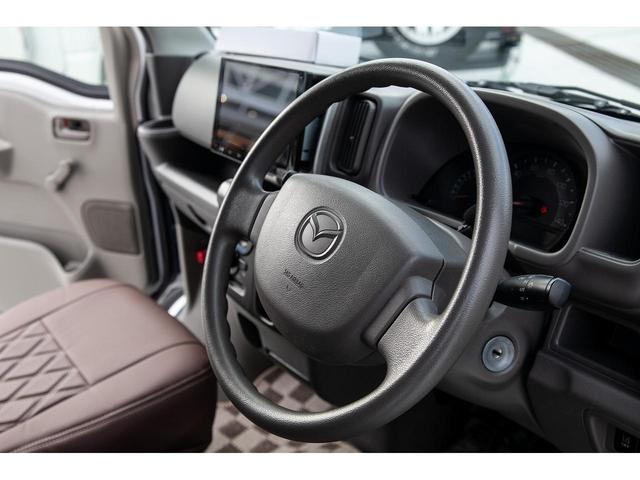 �X�e�A�����O�n���h���ɖڗ������C��⏝�ȂǕ����Ȃ��A��r�I�Y��ȏ�Ԃ�ۂ��Ă��܂��B