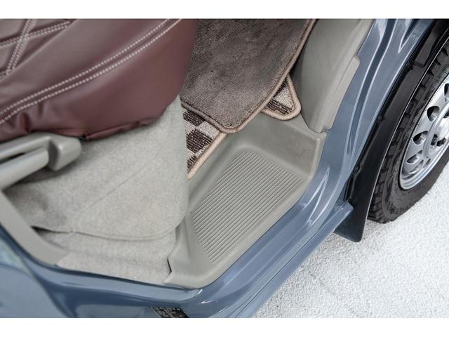 �^�]�Ȃɂ̓X�e�b�v������A�ԍ��̍����X�N�����o���ł��y�X��荞�݁B