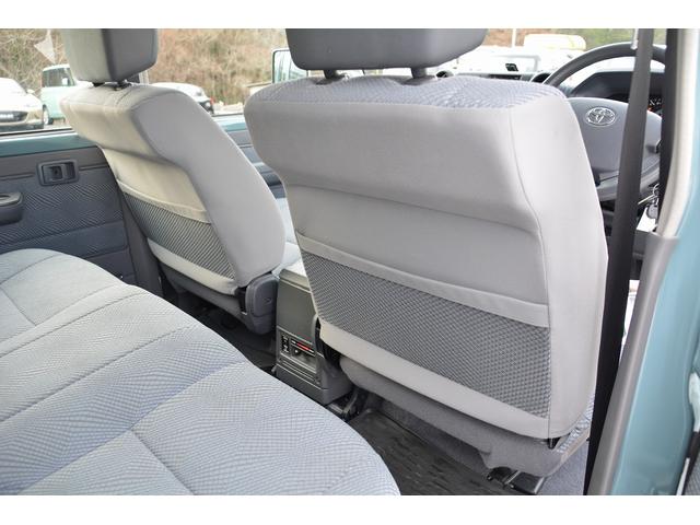 ランドクルーザー７０ バン　自社全塗装（新色）　ブラックインナーヘッドライト　新品ＭＴタイヤ＆新品アルミホイール　３０周年新品エンブレム　ＬＥＤヘッドランプ、ＬＥＤフォグランプ　ナビ　ＥＴＣ（19枚目）