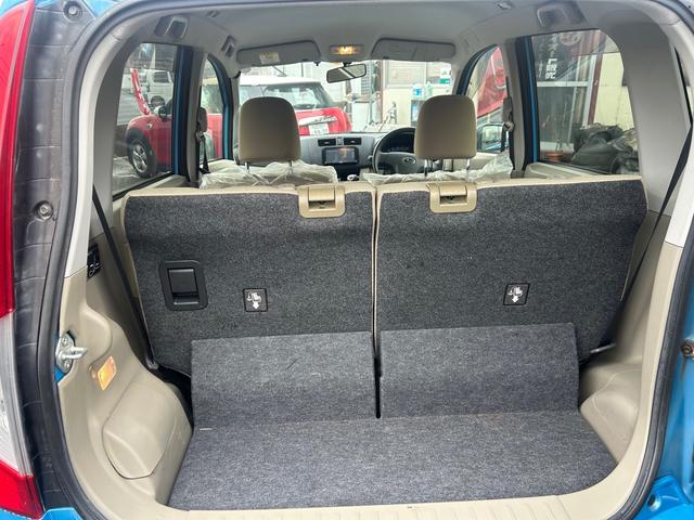 ステラ Ｌリミテッド　ＥＴＣ　バックカメラ　ＴＶ　スマートキー　アイドリングストップ　電動格納ミラー　ベンチシート　ＣＶＴ　盗難防止システム　ＡＢＳ　アルミホイール　衝突安全ボディ　エアコン　パワーステアリング（17枚目）