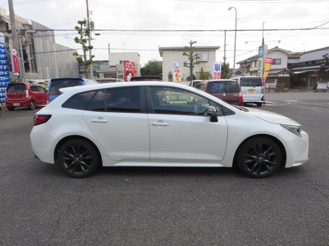 カローラツーリング ハイブリッド ダブルバイビー(4枚目)