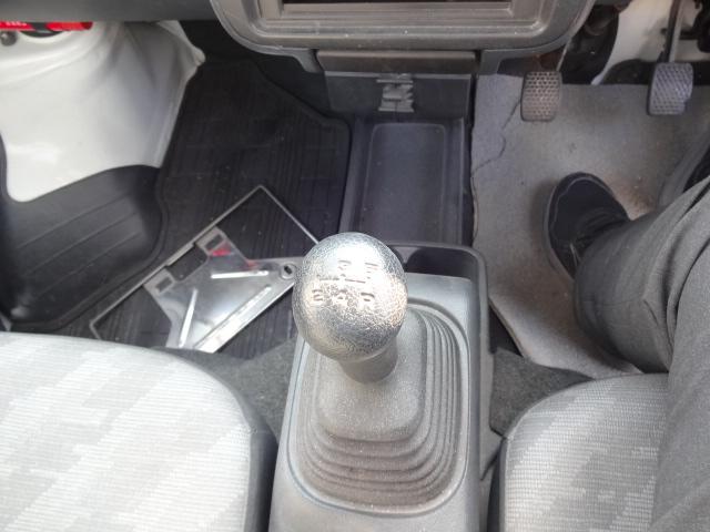 キャリイトラック  2WD 5MT エアコン付 パワステ付(10枚目)