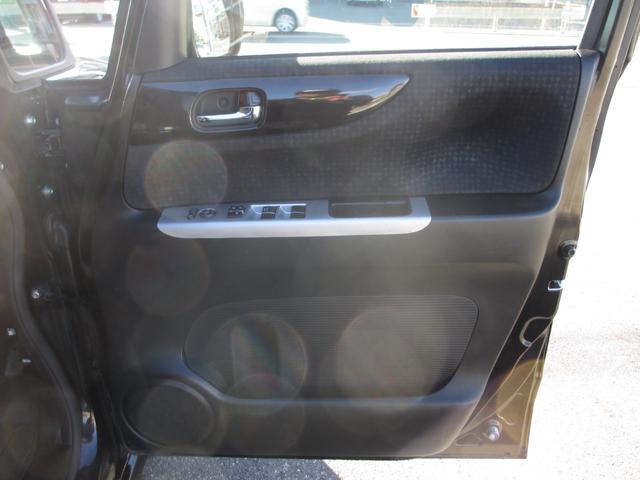 N-BOXカスタム G ターボSSブラックスタイルパッケージ 純正8インチナビ 純正11インチフリップダウンモニター バックカメラ ビルトインETC クルーズコントロール シートヒーター 両側パワースライドドア 無事故車 保証付き(13枚目)