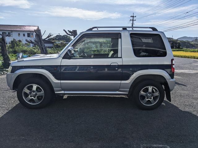 パジェロミニ エクシード　最終モデル　４ＷＤ　ターボ　ストラーダフルセグＨＤＤナビ　ブルートゥース　ＤＶＤ再生可　ユピテルドライブレコーダー　ＥＴＣ　新品黒革調シートカバー　アルミ　キーレス　車検整備付（5枚目）